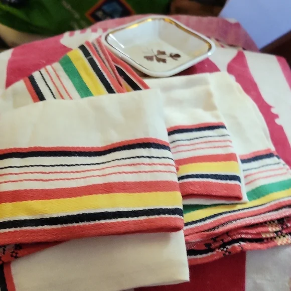 Striped Multicolor Table Linens - Picture 3 of 3
